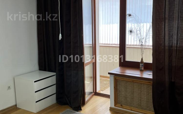 4-комнатная квартира · 106 м², Абая 4 за 35 млн ₸ в Актобе — фото 5