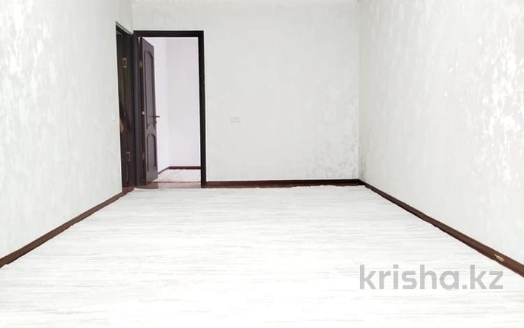 3-бөлмелі пәтер · 60 м² · 2/5 қабат, 17-й микрорайон, 17-й микрорайон 7, бағасы: 23 млн ₸ в Шымкенте, Аль-Фарабийский р-н — фото 2