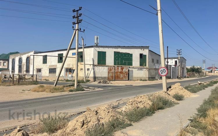 Свободное назначение, офисы, магазины и бутики, склады, общепит, салоны красоты, бани, гостиницы и зоны отдыха, фитнес и спорт, медцентры и аптеки, образование, развлечения, конференц-залы, кабинеты и рабочие места, студии · 800 м² за 800 000 〒 в Актау — фото 12