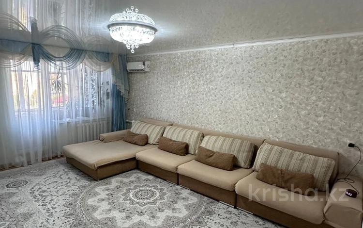 3-комнатная квартира · 67 м² · 8/9 этаж, Жукова за 15.5 млн ₸ в Уральске — фото 2