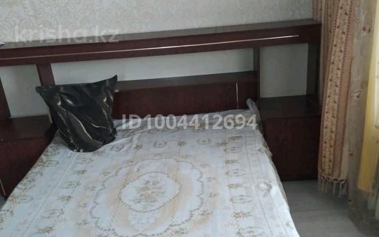 2-бөлмелі пәтер · 50 м² · 3 қабат, Гагарина — С. датов- автовокзал, бағасы: 150 000 ₸ в Уральске — фото 2