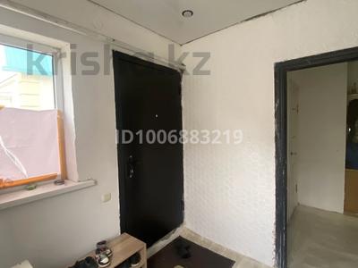 3-комнатная квартира · 70 м² · 1/1 этаж, Хамида чурина 36/1 3 — Красный мечеть за 120 000 〒 в Уральске, мкр Школьник