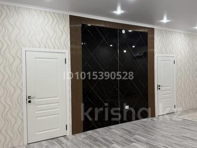Отдельный дом · 4 комнаты · 250 м² · 15 сот., Балауса 2 — Белый дом Нурай тойханаға қарама қарсы за 25 млн ₸ в Сарыагаш