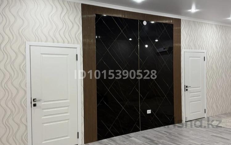 Отдельный дом · 4 комнаты · 250 м² · 15 сот., Балауса 2 — Белый дом Нурай тойханаға қарама қарсы за 25 млн ₸ в Сарыагаш — фото 2