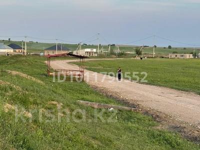 Жер телімі · 8 сотық, мкр Жанаталап — Айбара парарель, бағасы: 6.2 млн ₸ в Шымкенте, Туран р-н