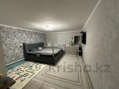 Отдельный дом · 5 комнат · 100 м² · 7 сот., Иманова 54 — 12 училище за 24 млн 〒 в Уральске