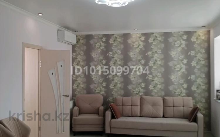 2-комнатная квартира · 52 м² · 6/10 этаж, мкр Каргалы, Кенесары хана за 300 000 ₸ в Алматы, Наурызбайский р-н — фото 2