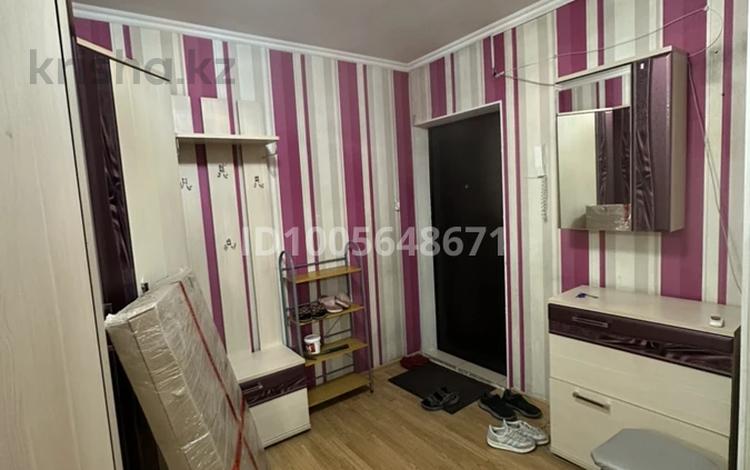3-бөлмелі пәтер · 68 м² · 2/15 қабат, Ибраева 181 — Центр эльдарадо, бағасы: 300 000 ₸ в Семее — фото 2