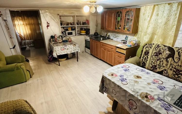 Жеке үй · 3 бөлме · 49 м² · 7 сот., Литейная 23, бағасы: 13 млн ₸ в Уральске — фото 2