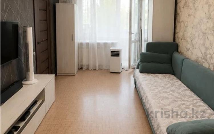 3-комнатная квартира · 48 м² · 4/5 этаж, Пришахтинск, 22й микрорайон за 14.8 млн ₸ в Караганде, Алихана Бокейханова р-н — фото 9