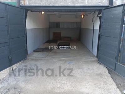 Гараждар мен тұрақтар в Павлодарской обл.: Гараж · 18 м² · Камзина-Димитрова Камзина 6, бағасы: 3.5 млн 〒 Гараж · 18 м² · Камзина-Димитрова Камзина 6, бағасы: 3.5 млн 〒 в Павлодаре