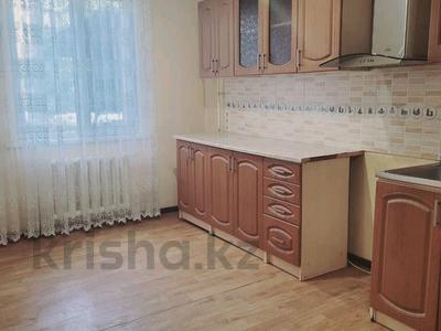 2-бөлмелі пәтер, 65 м², 1/6 қабат ай сайын, мкр Кокжиек, бағасы: 220 000 〒 в Алматы, Жетысуский р-н