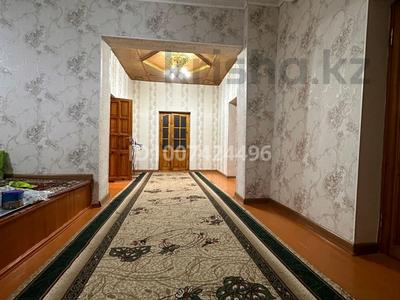 Отдельный дом · 5 комнат · 200 м² · 9 сот., мкр 112 квартал, Тажибаева 113 за 32 млн 〒 в Шымкенте, Туран р-н