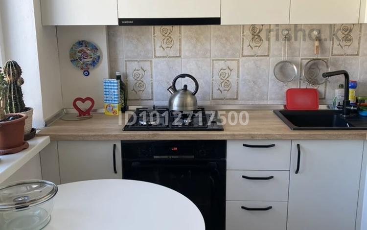 2-комнатная квартира · 44.8 м² · 4/5 этаж, мкр Центральный, Абая 17А за 15 млн ₸ в Атырау — фото 2