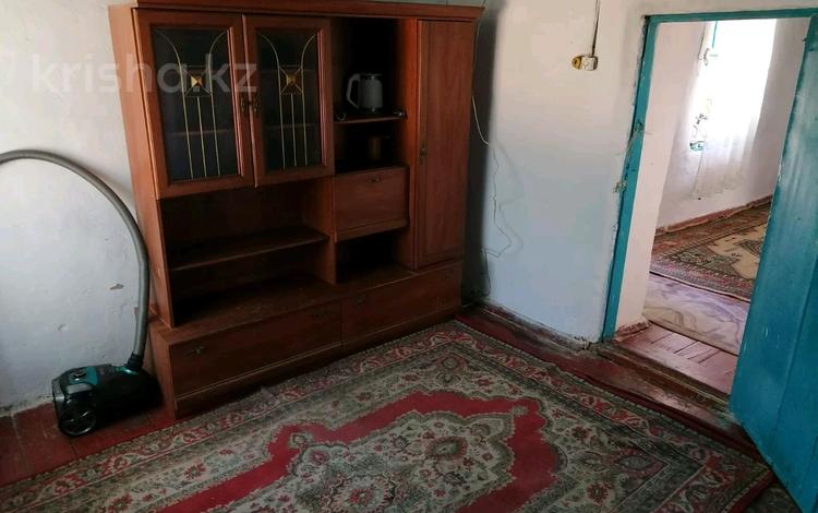 Жеке үй · 6 бөлме · 100 м² · 20 жүзд., Кабанбай батыра 50 — Находится вдоль дороги, бағасы: 4.5 млн ₸ в Унгуртасе — фото 2