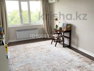 2-комнатная квартира · 48 м² · 5/5 этаж, Абая — По Абая за ~ 20 млн 〒 в Уральске