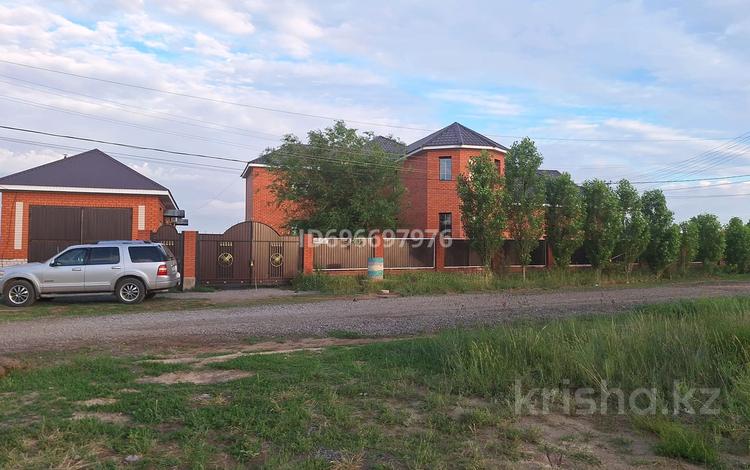 Жеке үй · 5 бөлме · 334 м² · 10 жүзд., Кокпекти 40, бағасы: 45 млн ₸ в Актобе, мкр Акжар — фото 2