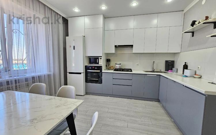 3-комнатная квартира · 85.6 м² · 8/9 этаж, Каирбекова 358/2 за 40.8 млн 〒 в Костанае — фото 16