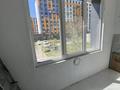 2-бөлмелі пәтер · 42 м² · 2/16 қабат, Абикена Бектурова 11/2, бағасы: 32.4 млн ₸ в Астане, Нура р-н — фото 9