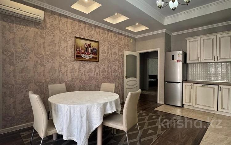 3-бөлмелі пәтер · 120 м² · 6/10 қабат, Маркова 75, бағасы: 500 000 ₸ в Алматы, Бостандыкский р-н — фото 7