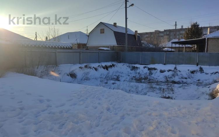 Площадь 1 гектара земли. 3 га периметр. Определение периметра многоугольника. Земельный участок в поле. Квадратные единицы площади.