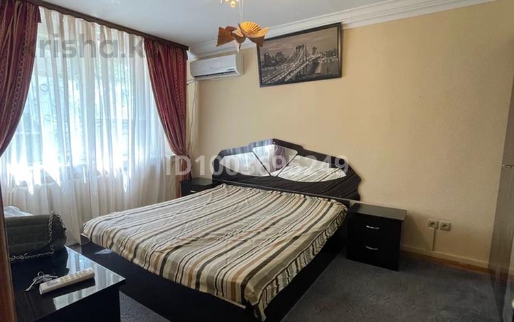 3-комнатная квартира · 70 м² · 2/5 этаж, Сатпаева 3а/1 за 18 млн 〒 в Атырау — фото 2