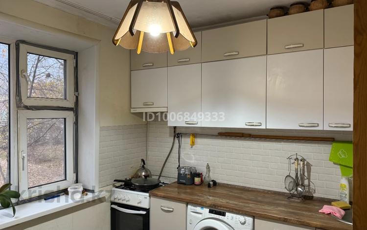 2-бөлмелі пәтер · 52 м² · 1/9 қабат, мкр Строитель 29 — Сырым датова, бағасы: 22 млн ₸ в Уральске — фото 2