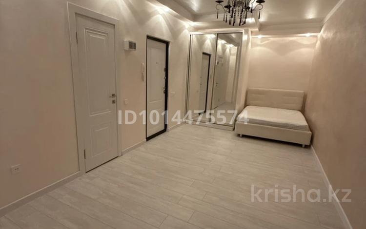 1-комнатная квартира · 32 м² · 4/10 этаж, мкр Аксай-3А 88 — Толе би уг ул. Момышулы за 210 000 ₸ в Алматы, Ауэзовский р-н — фото 2