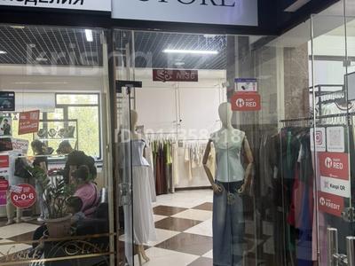 Магазин женской одежды · 42 м², бағасы: 8 млн ₸ в Семее