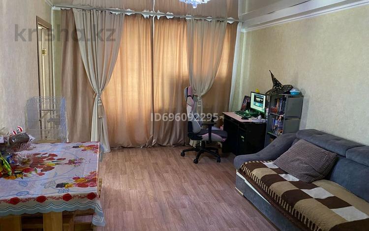 3-бөлмелі пәтер · 56 м² · 3/5 қабат, Нурмагамбетова 20 — Камзина-нурмагамбетова, бағасы: 22 млн ₸ в Павлодаре — фото 2