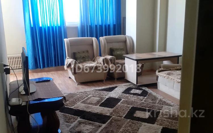 1-комнатная квартира · 42 м² · 3/10 этаж, 5-й мкр за 12 000 ₸ в Актау — фото 10