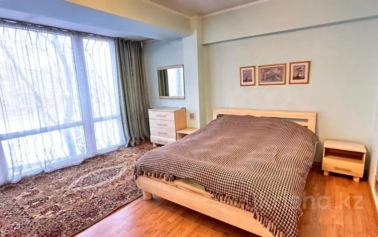 3-комнатная квартира, 68 м², 3/5 этаж, Кожамкулова за 48 млн 〒 в Алматы, Алмалинский р-н — фото 2