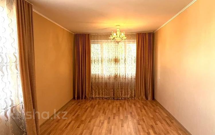 3-комнатная квартира · 56 м² · 3/5 этаж, Миханова за 17 млн ₸ в Уральске — фото 2