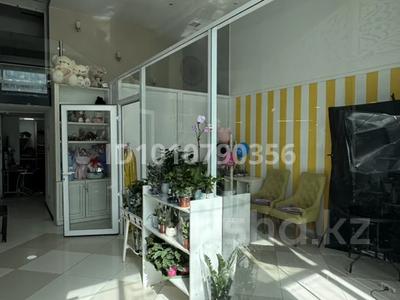 Магазины и бутики · 12 м² за 500 000 ₸ в Астане, Есильский р-н