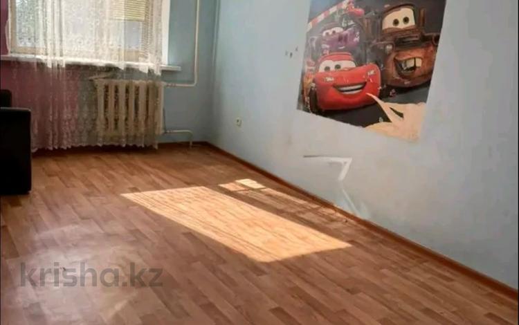 4-комнатная квартира · 90 м² · 2/5 этаж, Алдабергенова 86А за 200 000 ₸ в Талдыкоргане — фото 2