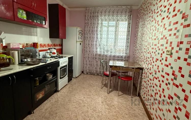 1-бөлмелі пәтер · 40 м² · 9/10 қабат, 12 ш/а., бағасы: 15.8 млн ₸ в Актобе, мкр 12 — фото 2