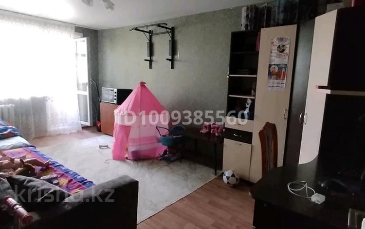 3-бөлмелі пәтер · 63 м² · 4/5 қабат, Майкудук, Майкудук, 15й микрорайон, бағасы: 14 млн ₸ в Караганде, Алихана Бокейханова р-н — фото 2