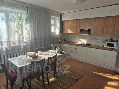 Отдельный дом · 5 комнат · 150 м² · 10 сот., Строительная 2 — 44 школа старая за 18.5 млн 〒 в Семее