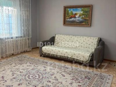 2-комнатная квартира · 53 м² · 3/5 этаж, Майкудук, Мкр Голубые пруды 11 за 170 000 ₸ в Караганде, Алихана Бокейханова р-н