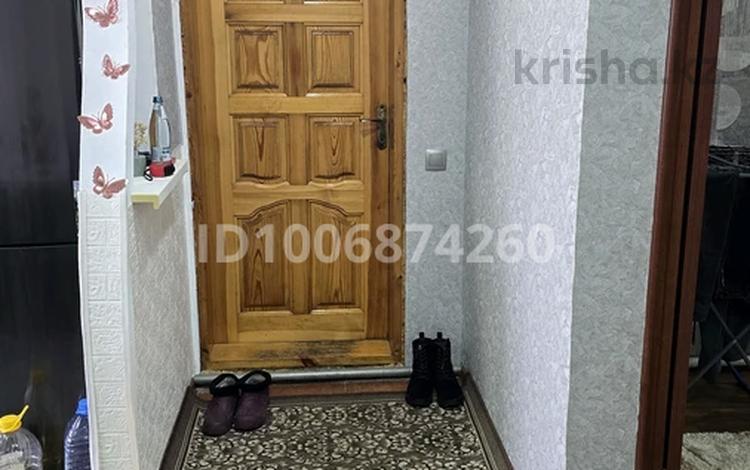 Отдельный дом · 3 комнаты · 70 м² · 10 сот., Восточная 11 — Пересечение 60 лет победы за 20 млн 〒 в Бишкуле — фото 2