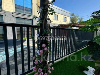 Дом · 5 комнат · 200 м², Дулати 89 — Дулати 89 за 100 000 〒 в Таразе