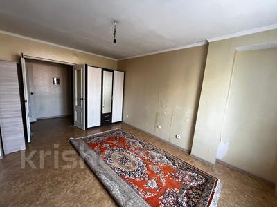 1-комнатная квартира, 35 м², 4/9 этаж помесячно, проспект Назарбаева 95 за 80 000 〒 в Шымкенте