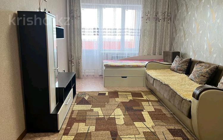 1-бөлмелі пәтер, 45 м², 7/9 қабат ай сайын, Коктем 11б, бағасы: 120 000 〒 в Кокшетау — фото 2