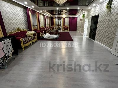 Отдельный дом · 7 комнат · 500 м² · 10 сот., Микрорайон 1 92/1 — Первый заезд за 70 млн 〒 в Жибек Жолы