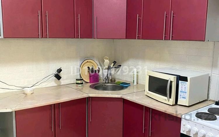 3-бөлмелі пәтер · 86 м² · 2/9 қабат, Назарбаева 3, бағасы: 28 млн ₸ в Кокшетау — фото 2