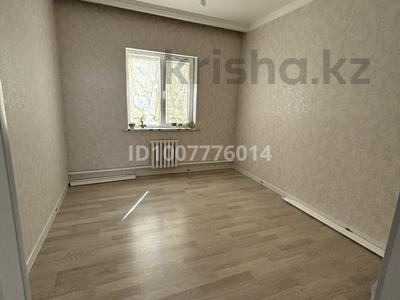 Отдельный дом · 3 комнаты · 130 м² · 6 сот., Наурыз Өтегенов за 32 млн 〒 в Атырау