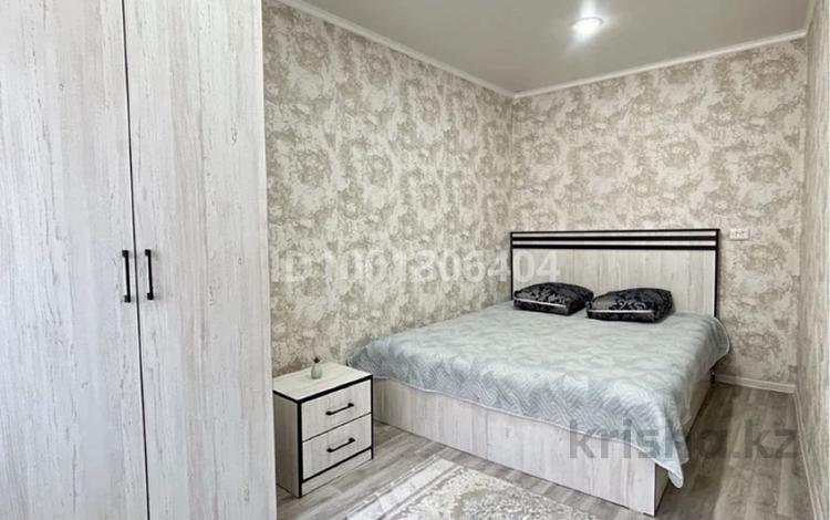 2-комнатная квартира · 50 м² · 1/5 этаж, Паримбетова 2 за 12 000 ₸ в  — фото 2