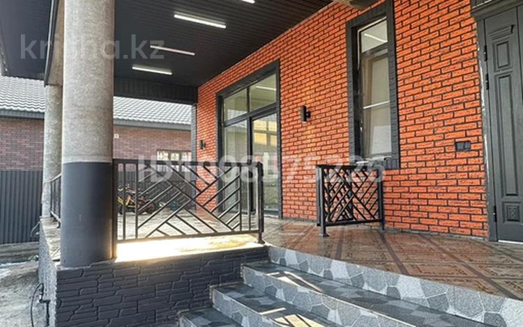 Жеке үй · 10 бөлме · 300 м² · 9 сот., Ескелди би 71а, бағасы: 67 млн ₸ в Аскара Токпанова (Казцик) — фото 2