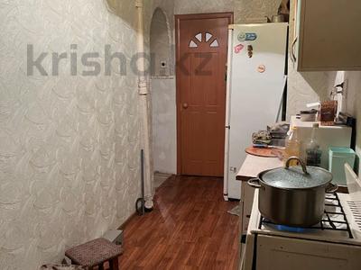 2-комнатная квартира, 50 м², 2/5 этаж, Толстого 104 за ~ 9.8 млн 〒 в Павлодаре