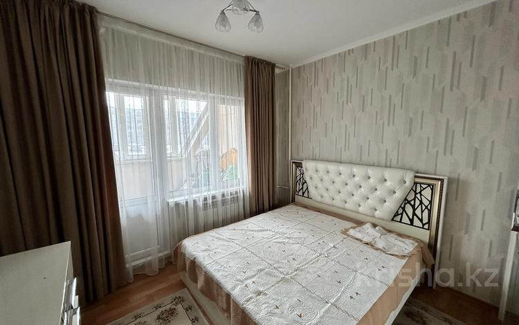 2-комнатная квартира, 55 м², 7/9 этаж, мкр Аксай-4 39 за 35.5 млн 〒 в Алматы, Ауэзовский р-н — фото 2
